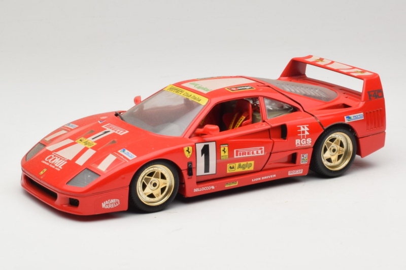 Ferrari F40 Evoluzione #1 Pirelli Agip Rood met Gouden Wielen 1992 Bburago 1:18 3042-P2 Metaal