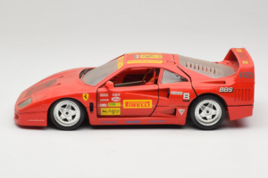 Ferrari F40 Pirelli BBS Rood Bburago 1:18 3032-P4 Metaal — afbeelding 4 van 8