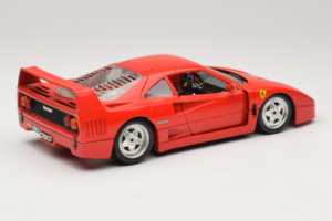 Ferrari F40 Rood Diamond Edition Bburago 1:18 3022-P1 Metaal — afbeelding 3 van 8