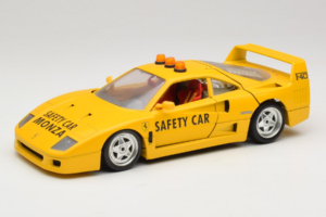 Ferrari F40 Safety Car Geel Bburago 1:18 3032-Y2 Metaal