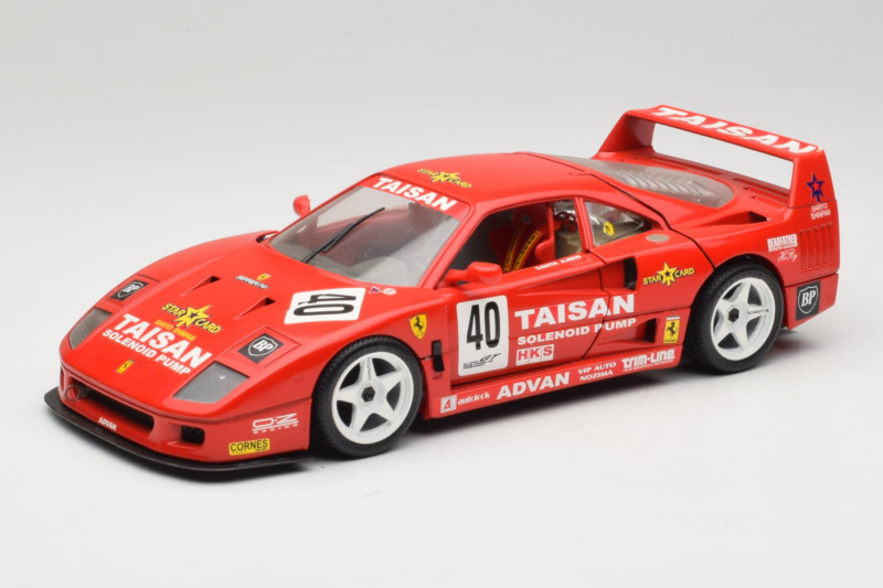 Ferrari F40 #40 T. Ohta / A. Reid Taisan Rood 1987 Bburago 1:18 3022-T1 Metaal