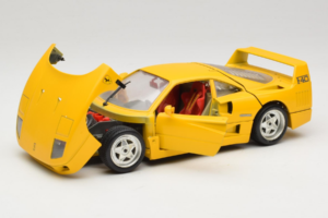 Ferrari F40 Geel Bburago 1:18 3032-Y1 Metaal — afbeelding 2 van 8