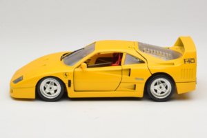 Ferrari F40 Geel Bburago 1:18 3032-Y1 Metaal — afbeelding 4 van 8