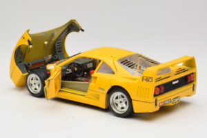 Ferrari F40 Geel Bburago 1:18 3032-Y1 Metaal — afbeelding 5 van 8