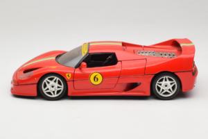 Ferrari F50 Coupe #6 Rood met Italiaanse Vlag Bburago 1:18 3382-P1 Metaal — afbeelding 4 van 8