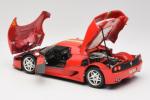 Ferrari F50 Coupe #6 Rood met Italiaanse Vlag Bburago 1:18 3382-P1 Metaal — afbeelding 5 van 8