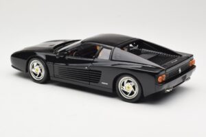 Ferrari F512M Zwart Hot Wheels 1:18 23922 Metaal — afbeelding 7 van 8