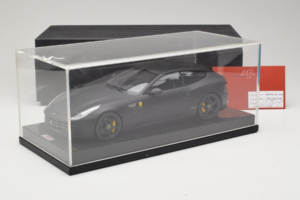 Ferrari FF Matte Black MR Collection 1:18 FERR04CAL Hars — afbeelding 6 van 7