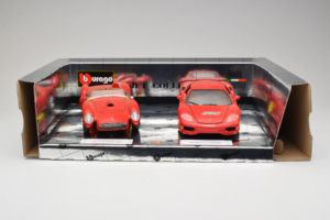 Ferrari Gift Set 250 Testa Rossa & 360 Modena Challenge Rood Bburago 1:18 GC001 Metaal