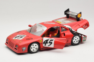 Ferrari 288 GTO Evoluzione #45 Rood Revell 1:18 48820 Metaal — afbeelding 2 van 8
