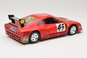 Ferrari 288 GTO Evoluzione #45 Rood Revell 1:18 48820 Metaal — afbeelding 3 van 8