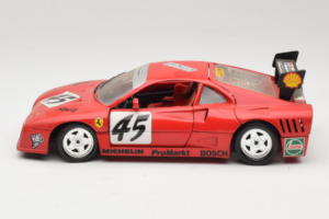 Ferrari 288 GTO Evoluzione #45 Rood Revell 1:18 48820 Metaal — afbeelding 4 van 8