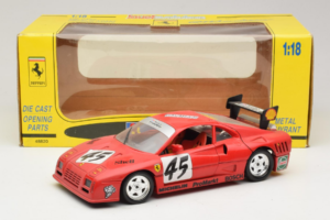 Ferrari 288 GTO Evoluzione #45 Rood Revell 1:18 48820 Metaal — afbeelding 8 van 8