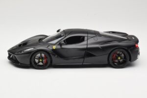 Ferrari LaFerrari F150 Matte Black Bburago 1:18 18-16901BK Metaal — afbeelding 4 van 8