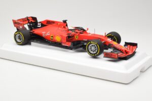 Ferrari SF90 #5 S. Vettel Australian GP 2019 BBR 1:18 BBR191805DIE Hars — afbeelding 4 van 6