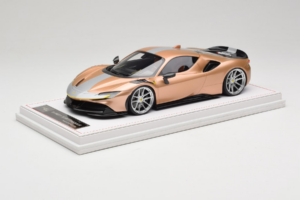 Ferrari SF90 Novitec Goud Zilver Streep IVY 1:18 REMC028 Hars — afbeelding 2 van 7