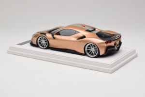 Ferrari SF90 Novitec Goud Zilver Streep IVY 1:18 REMC028 Hars — afbeelding 5 van 7