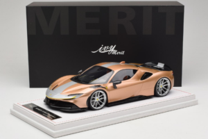 Ferrari SF90 Novitec Goud Zilver Streep IVY 1:18 REMC028 Hars — afbeelding 7 van 7