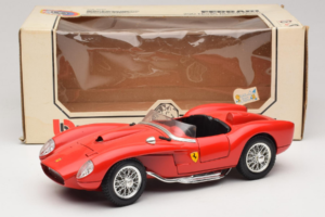 Ferrari 250 Testa Rossa Rood Bburago 1:18 3007-P2 Metaal — afbeelding 8 van 8