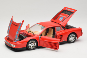 Ferrari Testarossa PPG Auto Refinish Rood Bburago 1:18 3039-P3 Metaal — afbeelding 2 van 8