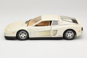 Ferrari Testarossa Wit Bburago 1:18 3019-W1 Metaal — afbeelding 4 van 8