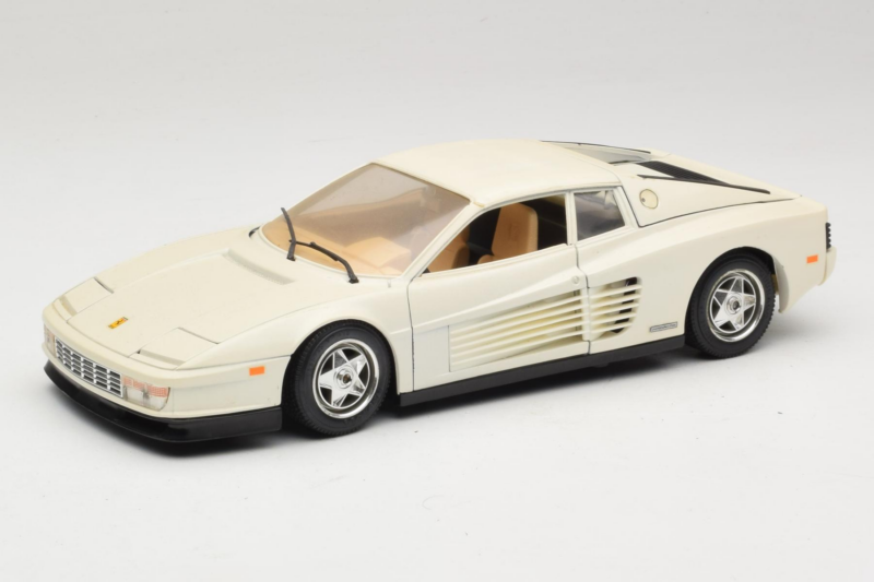 Ferrari Testarossa Wit Bburago 1:18 3019-W1 Metaal