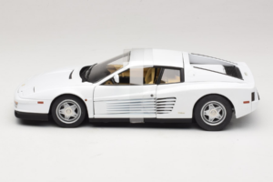 Ferrari Testarossa Wit Miami Vice Hot Wheels 1:18 P9904 Metaal — afbeelding 3 van 6