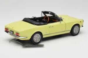 Fiat 124 Spider BS1 Geel Sun Star 1:18 4921 Metaal — afbeelding 3 van 8