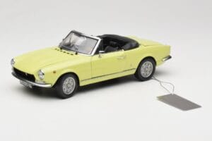 Fiat 124 Spider BS1 Geel Sun Star 1:18 4921 Metaal