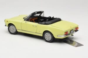 Fiat 124 Spider BS1 Geel Sun Star 1:18 4921 Metaal — afbeelding 7 van 8