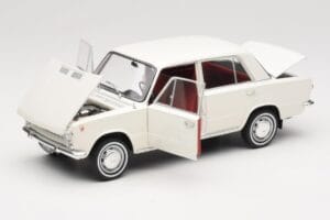 Fiat 124 Wit IXO 1:18 18CMC205OP Metaal — afbeelding 2 van 8