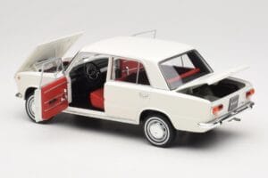 Fiat 124 Wit IXO 1:18 18CMC205OP Metaal — afbeelding 5 van 8