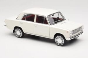 Fiat 124 Wit IXO 1:18 18CMC205OP Metaal — afbeelding 6 van 8