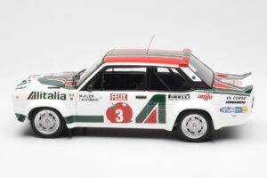 Fiat 131 Abarth #3 M. Alen / I. Kivimaki Winner Rally 1000 Lakes 1980 Kyosho 1:18 08376H Metaal — afbeelding 4 van 8