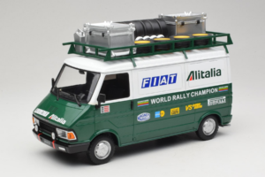 Fiat 242 Alitalia Rally Team Assistance With Trailer 1978 IXO 1:18 18CMC027WX Metaal — afbeelding 2 van 7