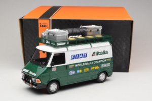 Fiat 242 Alitalia Rally Team Assistance With Trailer 1978 IXO 1:18 18CMC027WX Metaal — afbeelding 7 van 7