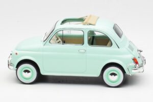 Fiat 500L Pastel Blauw Norev 1:18 187777 Metaal — afbeelding 3 van 6