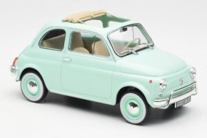 Fiat 500L Pastel Blauw Norev 1:18 187777 Metaal — afbeelding 4 van 6
