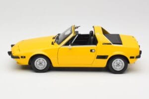 Fiat X1/9 Geel Minichamps 1:18 100121664 Metaal — afbeelding 4 van 8