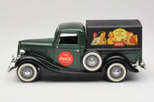 Ford Bache Coca-Cola Solido 1:18 9513 Metaal — afbeelding 4 van 8