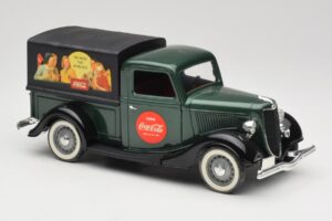 Ford Bache Coca-Cola Solido 1:18 9513 Metaal — afbeelding 6 van 8