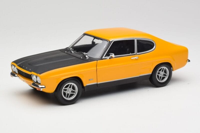 Ford Capri 2600 RS Signal Geel Met Zwart Minichamps 1:18 180089070 Metaal