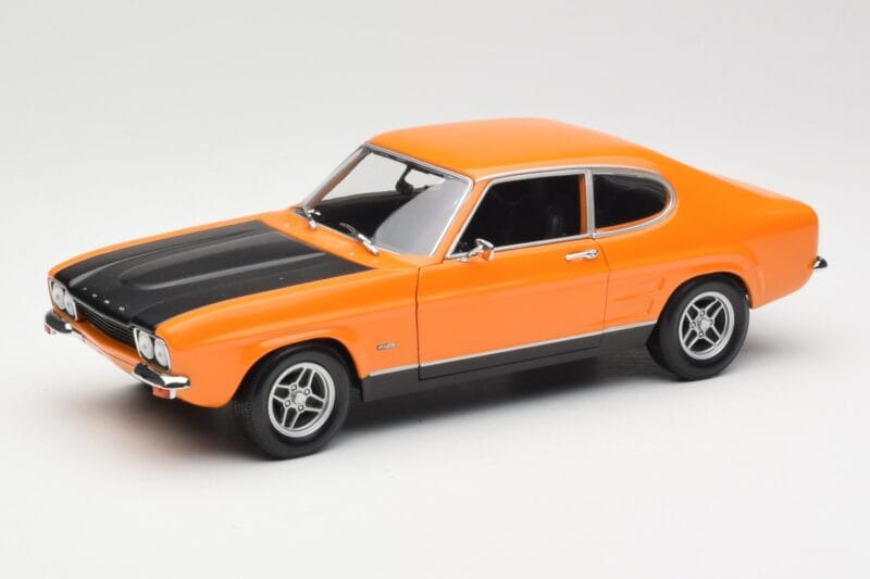 Ford Capri Mk1 RS 2600 Signal Orange Zwart Minichamps 1:18 150089077 Metaal