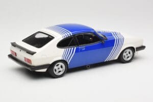 Ford Capri Mk2 3.0 Wit met Blauwe Strepen Minichamps 1:18 155788600 Metaal — afbeelding 2 van 6