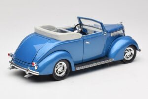 Ford Cabriolet Blauw Road Signature 1:18 92238 Metaal — afbeelding 3 van 8
