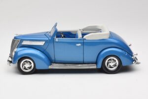 Ford Cabriolet Blauw Road Signature 1:18 92238 Metaal — afbeelding 4 van 8