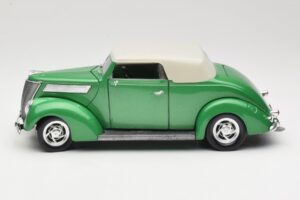 Ford Cabriolet Groen Road Signature 1:18 92239 Metaal — afbeelding 4 van 8