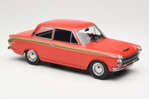 Ford Cortina Lotus Red & Gold Stripe MCG 1:18 MCG18532 Metaal — afbeelding 4 van 6