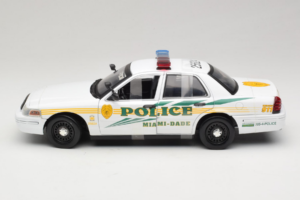 Ford Crown Victoria Police Interceptor CSI Miami GreenLight 1:18 13514 Metaal — afbeelding 3 van 6