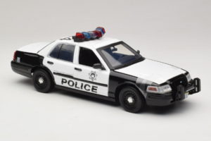 Ford Crown Victoria Police Interceptor The Hangover Movie Greenlight 1:18 12911 Metaal — afbeelding 4 van 6